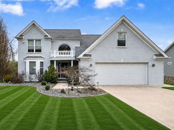 478 Spruce Ln, Houston, PA 15342