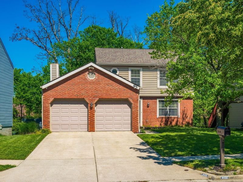 4432 Village Park Drive , Columbus, OH 43228 Photo 1