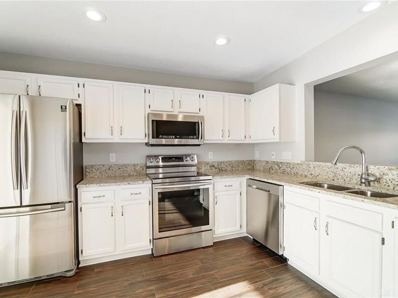 9351 Captiva Bay, Miamisburg, OH 45342 Photo 3