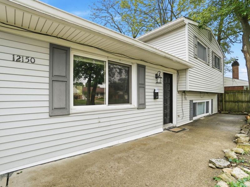 12150 Marwood Lane, Springdale, OH 45246 Photo 5