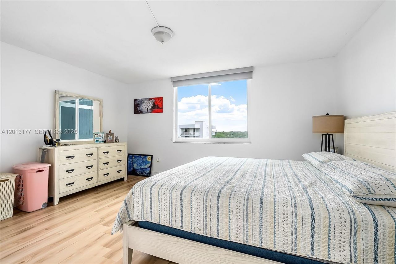 919 Hillcrest , Unit 607, Hollywood, FL 33021 Photo