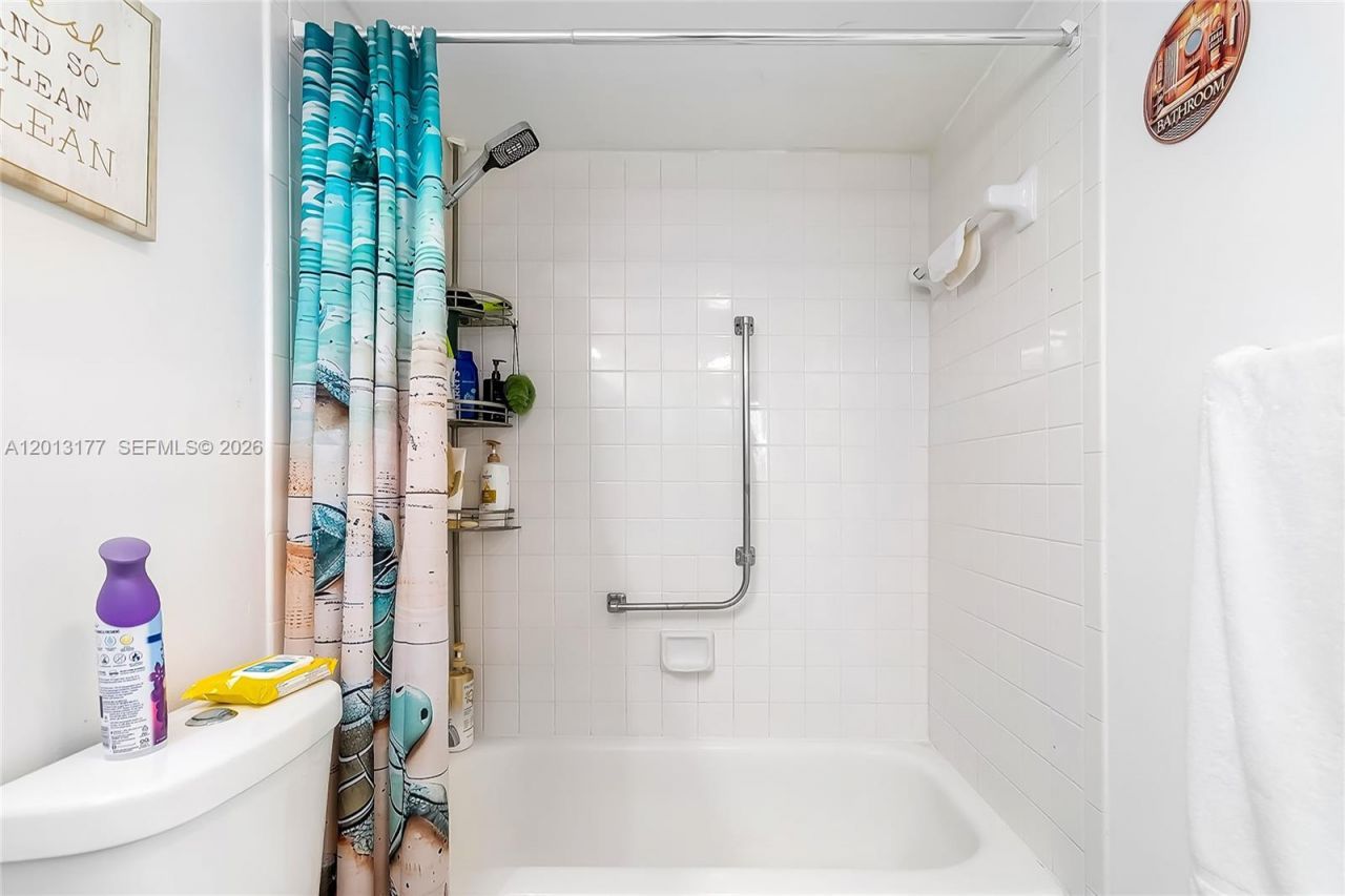 919 Hillcrest , Unit 607, Hollywood, FL 33021 Photo