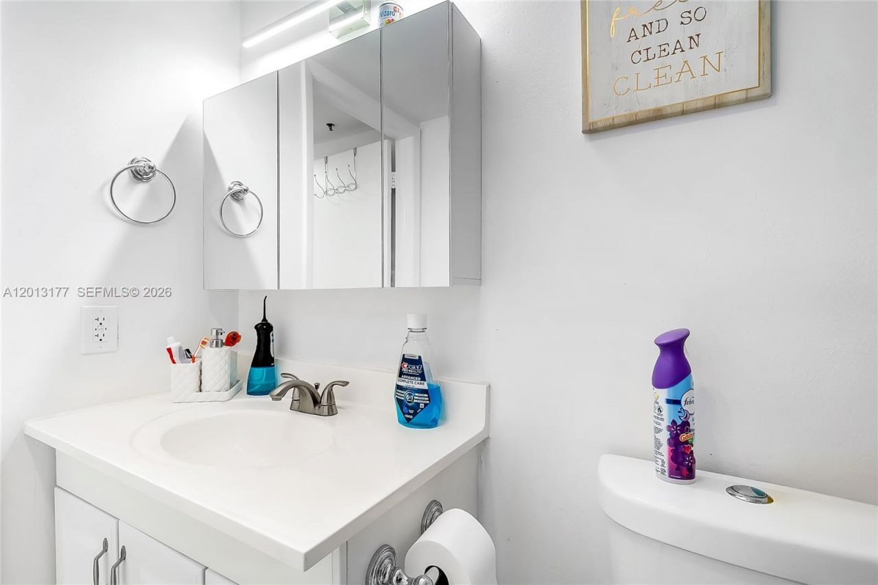 919 Hillcrest , Unit 607, Hollywood, FL 33021 Photo