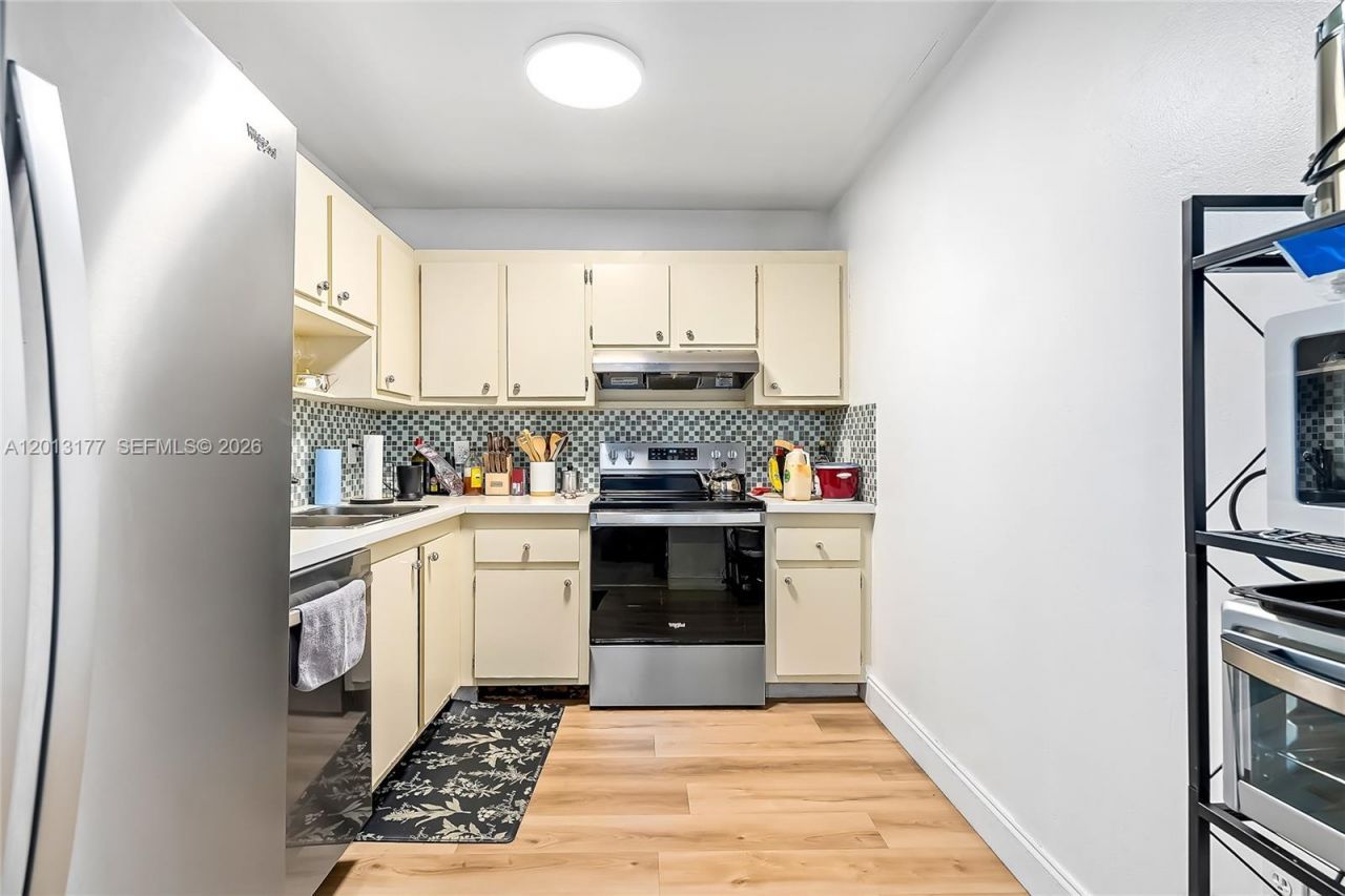919 Hillcrest , Unit 607, Hollywood, FL 33021 Photo