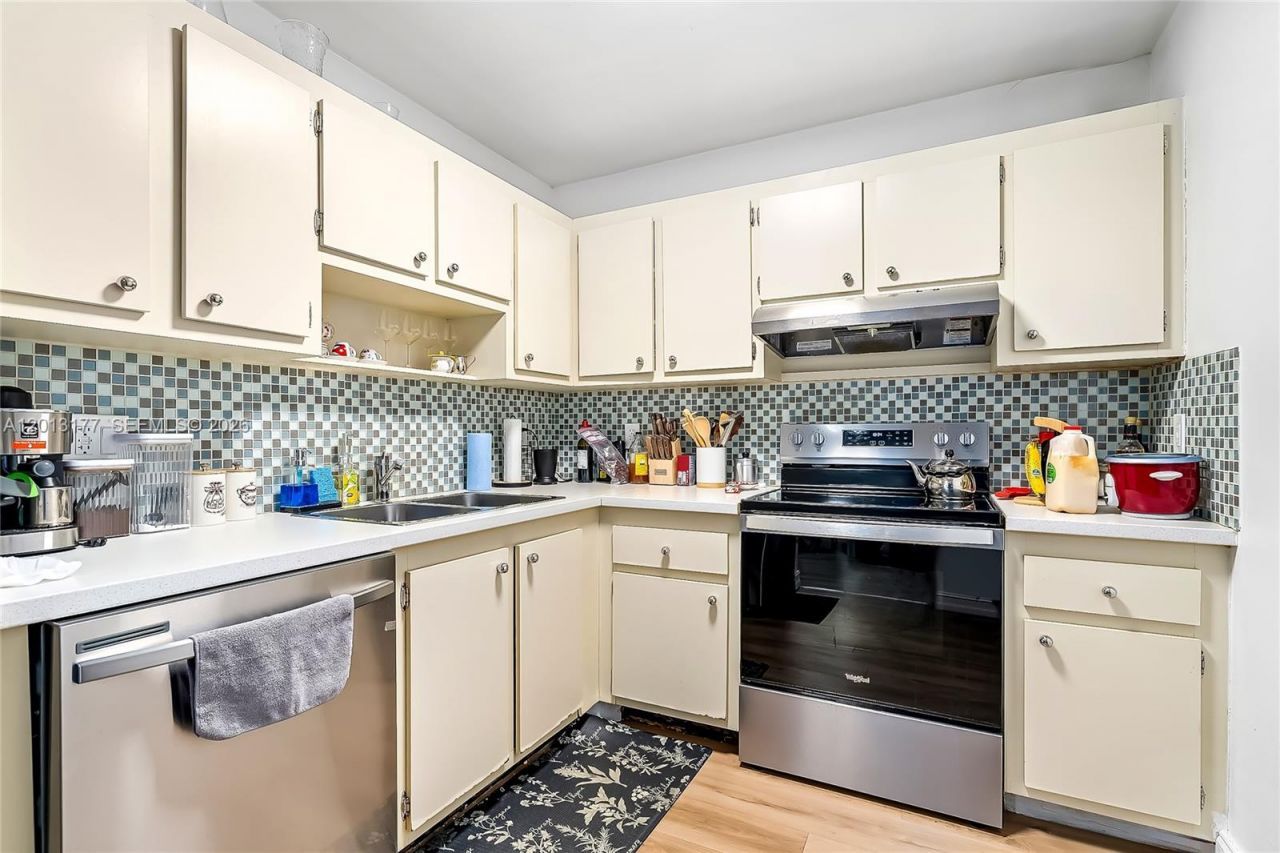 919 Hillcrest , Unit 607, Hollywood, FL 33021 Photo