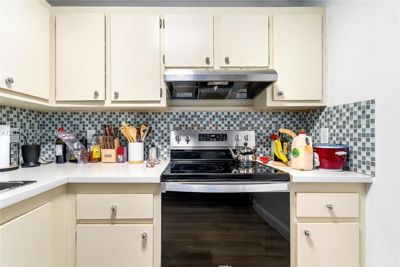 919 Hillcrest , Unit 607, Hollywood, FL 33021 Photo