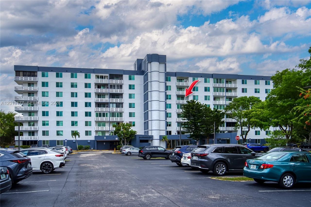 919 Hillcrest , Unit 607, Hollywood, FL 33021 Photo