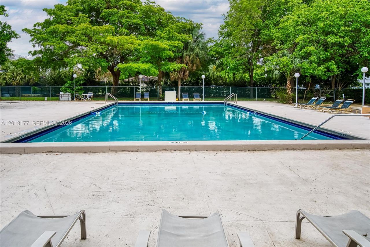 919 Hillcrest , Unit 607, Hollywood, FL 33021 Photo
