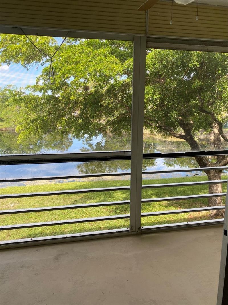 9370 Sunrise Lakes Blvd, Unit 209, Sunrise, FL 33322 Photo
