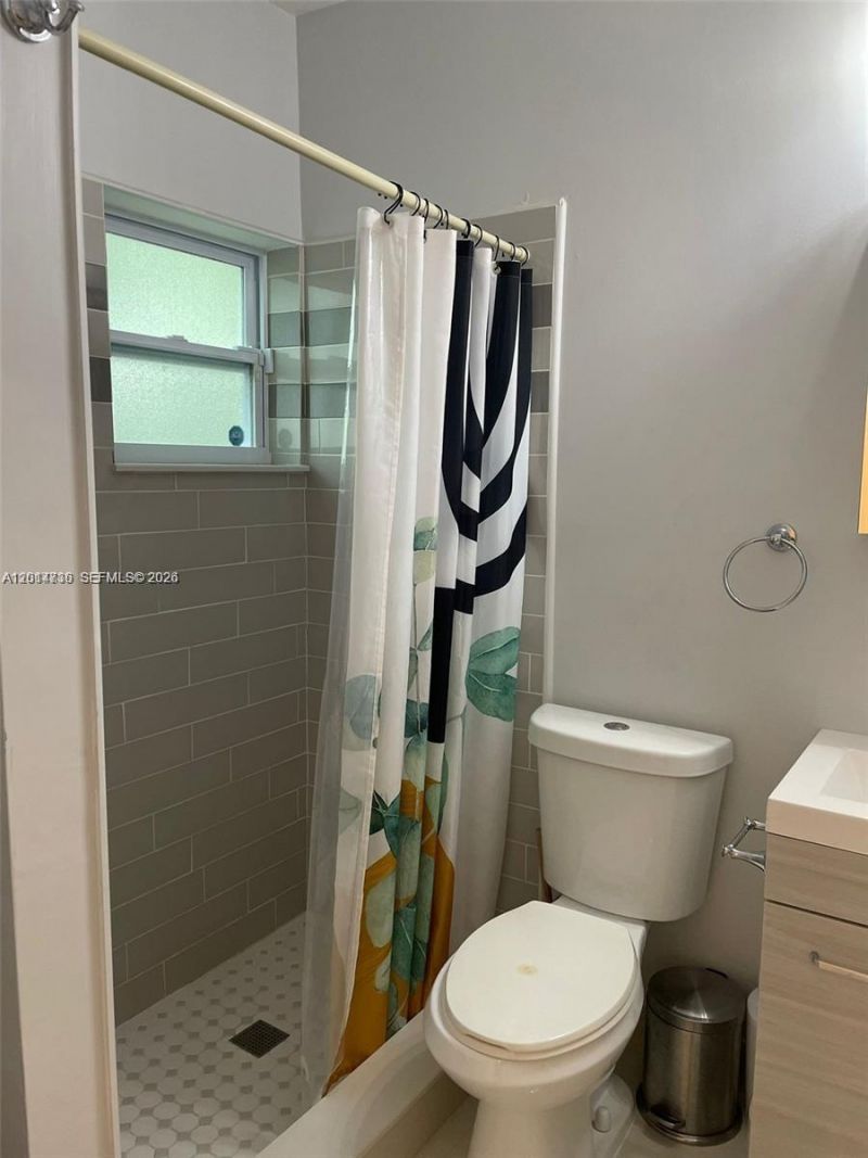 536 NE 69th St , Unit 536, Miami, FL 33138 Photo