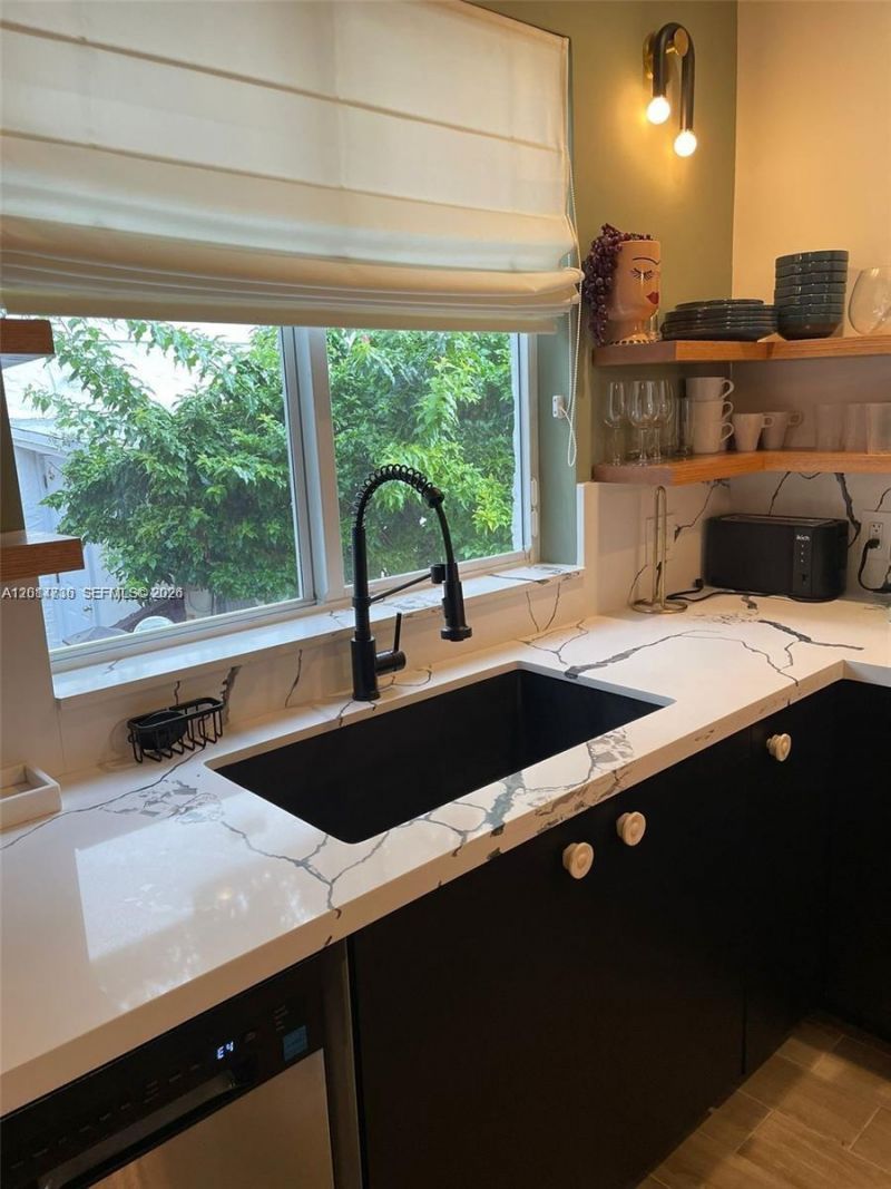 536 NE 69th St , Unit 536, Miami, FL 33138 Photo