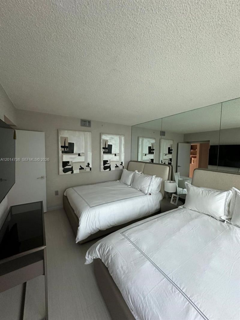 16400 Collins Ave , Unit 946, Sunny Isles Beach, FL 33160 Photo