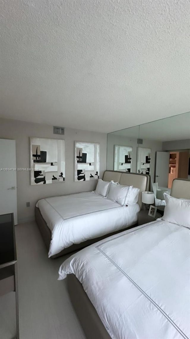 16400 Collins Ave , Unit 946, Sunny Isles Beach, FL 33160 Photo