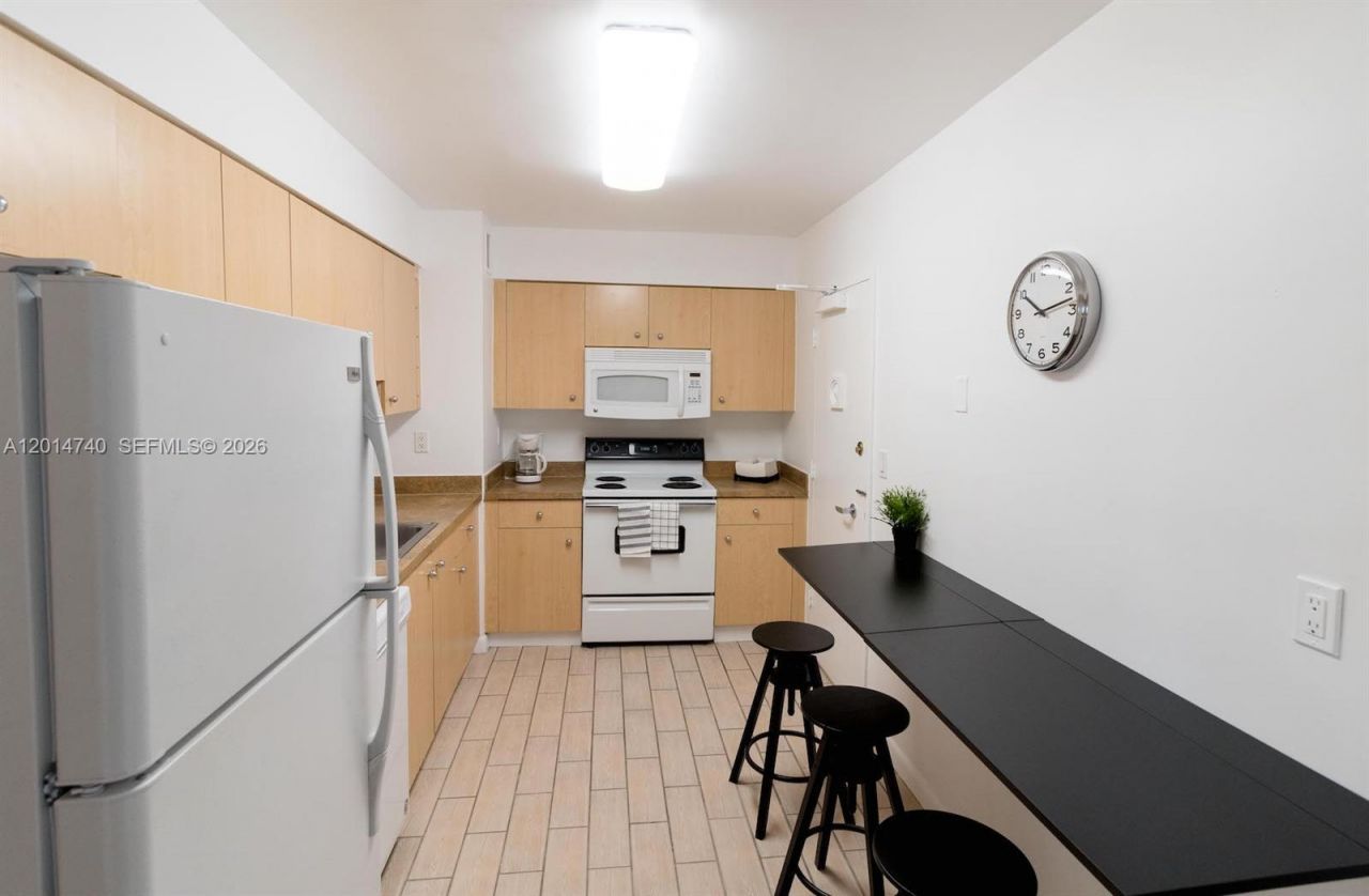 9195 Collins Ave , Unit 611, Surfside, FL 33154 Photo