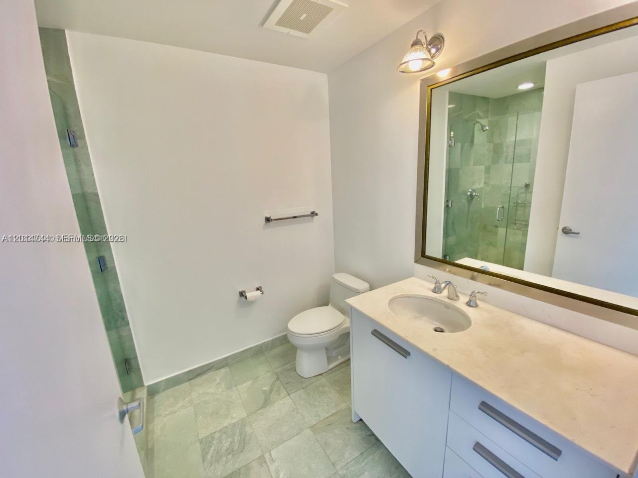 1060 Brickell Ave , Unit 3709, Miami, FL 33131 Photo
