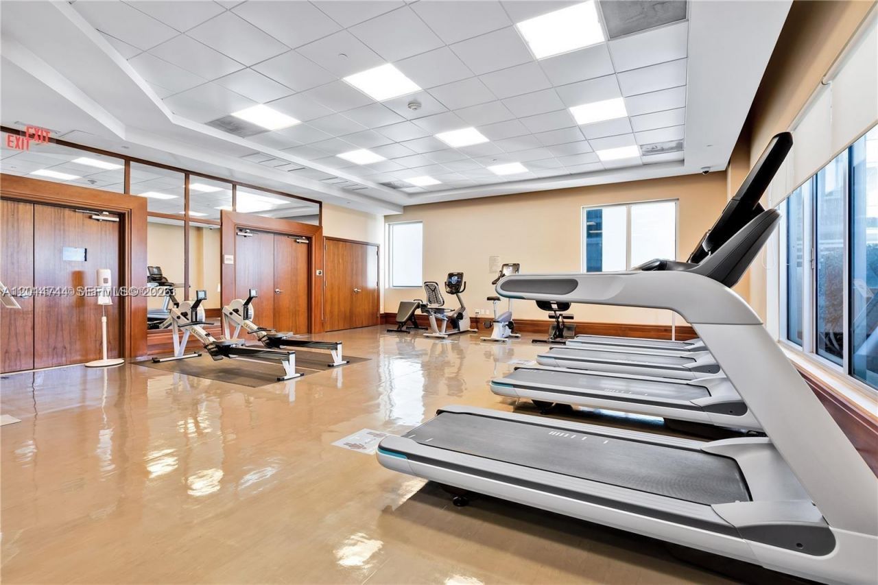 1060 Brickell Ave , Unit 3709, Miami, FL 33131 Photo