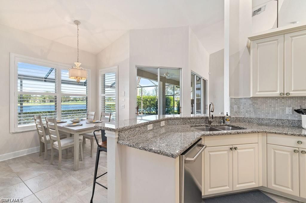 8963 Appaloosa Ct, Naples, FL 34113 Photo