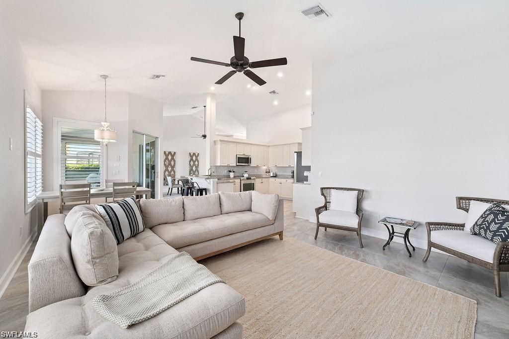 8963 Appaloosa Ct, Naples, FL 34113 Photo