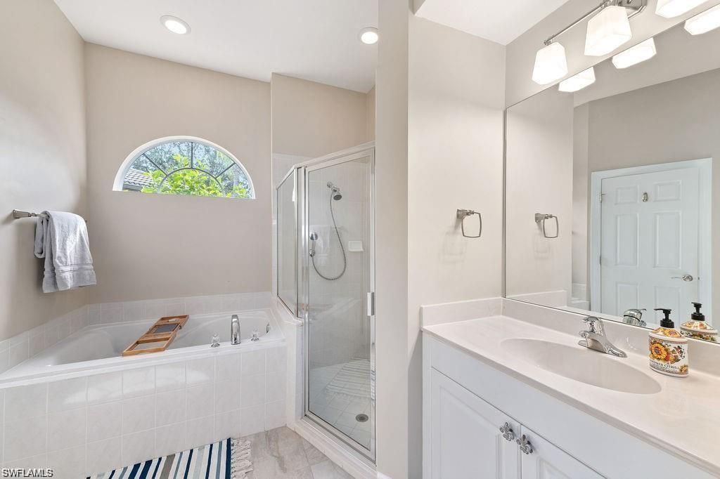 8963 Appaloosa Ct, Naples, FL 34113 Photo