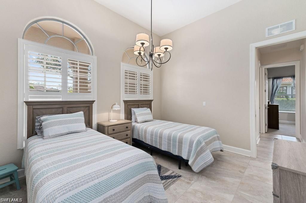 8963 Appaloosa Ct, Naples, FL 34113 Photo