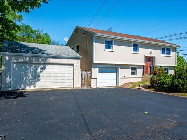 937 S Washington Ave, Piscataway, NJ 08854