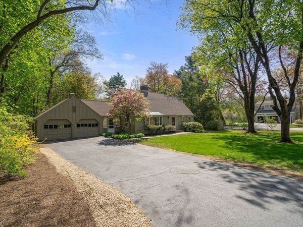25 Moore Rd, Wayland, MA 01778