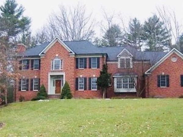 56 S Oakwood Drive , Painted Post, NY 14870