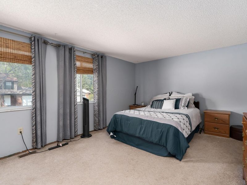 2879 Blarefield Drive, Columbus, OH 43231 Photo 14