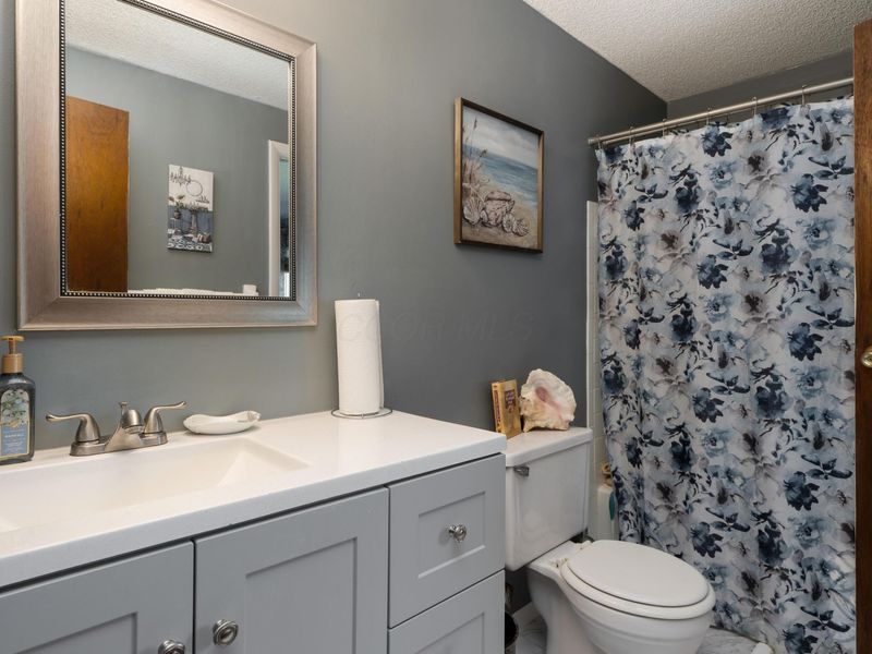 2879 Blarefield Drive, Columbus, OH 43231 Photo 17