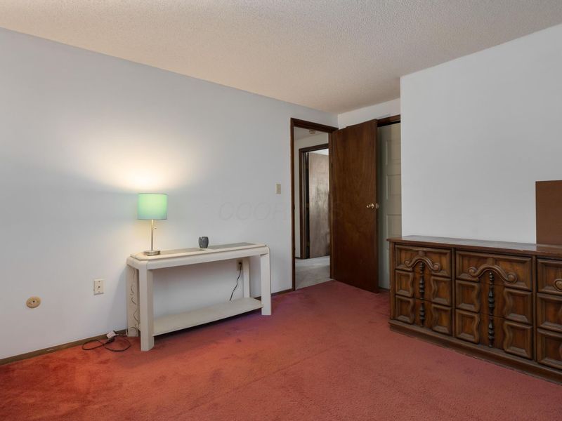 2879 Blarefield Drive, Columbus, OH 43231 Photo 19