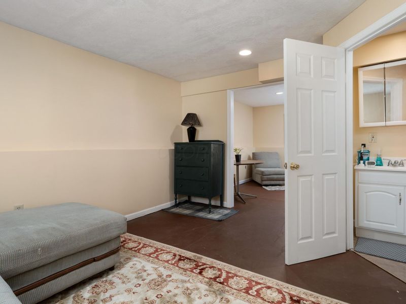 2879 Blarefield Drive, Columbus, OH 43231 Photo 26
