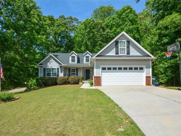 1324 Charleston Avenue, Commerce, GA 30529