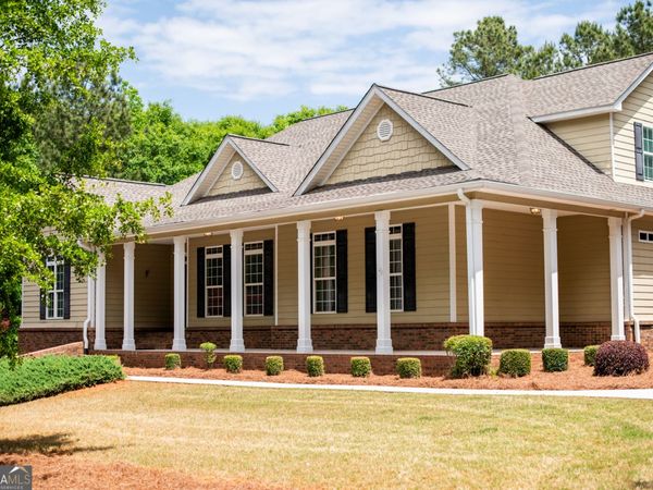 35 Nicklaus Circle, Social Circle, GA 30025