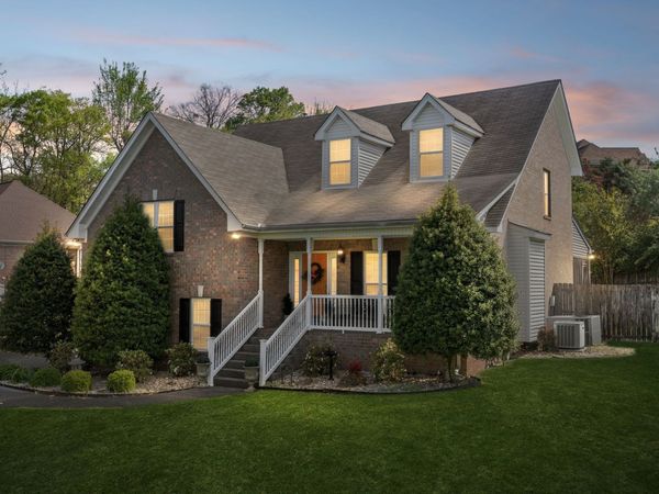 397 Bonita Park Way , Hendersonville, TN 37075