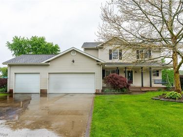 12219 Chestnut Street NW, Canal Fulton, OH 44614