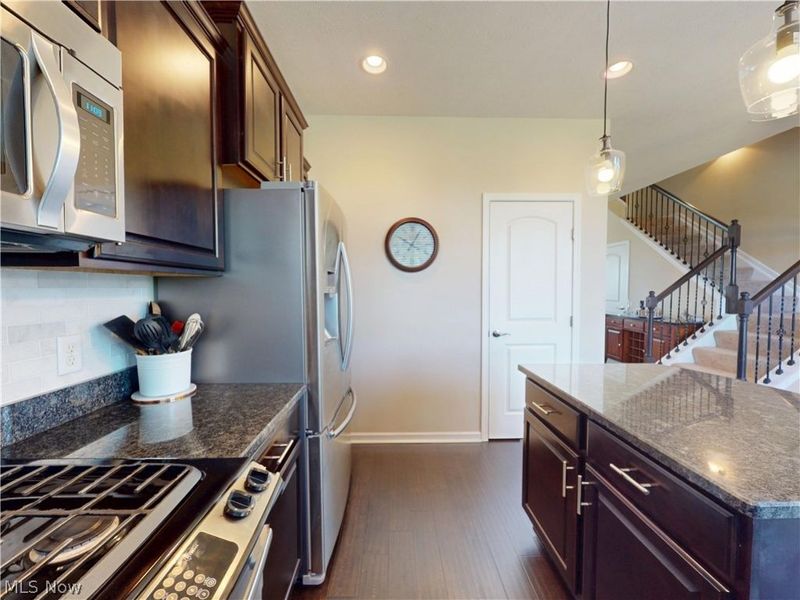 6144 N Pointe Drive, Pepper Pike, OH 44124 Photo 10
