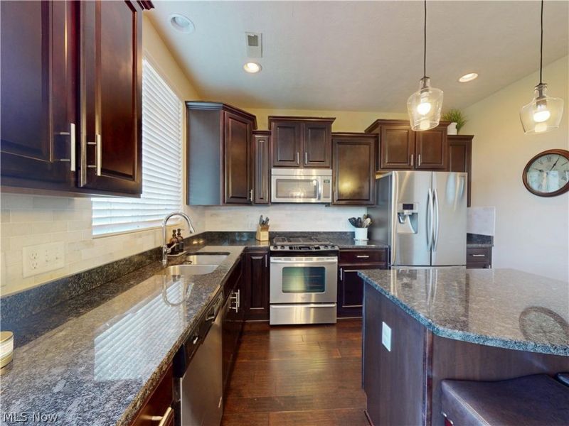 6144 N Pointe Drive, Pepper Pike, OH 44124 Photo 9