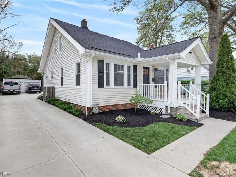 20617 Stanford Avenue, Fairview Park, OH 44126 Photo 2