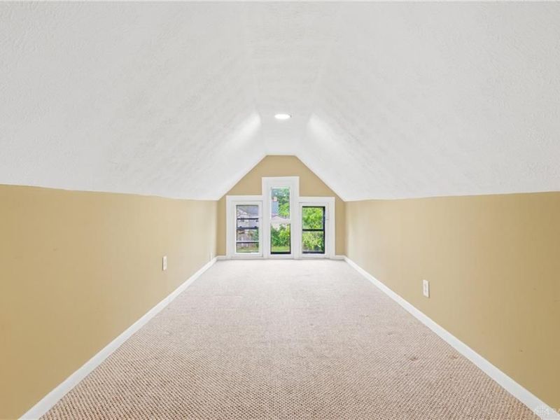 306 W Vine Street, Reading, OH 45215 Photo 21