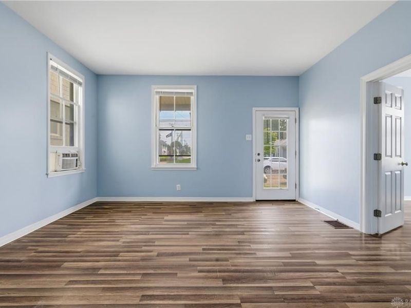 306 W Vine Street, Reading, OH 45215 Photo 3