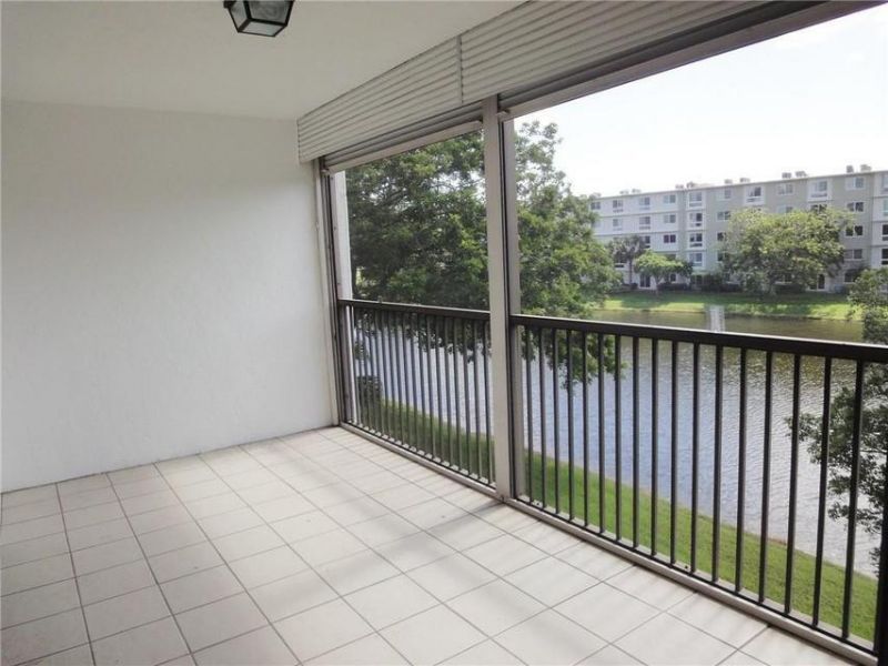 2213 Cypress Island Drive, Unit 308, Pompano Beach, FL 33069 Photo