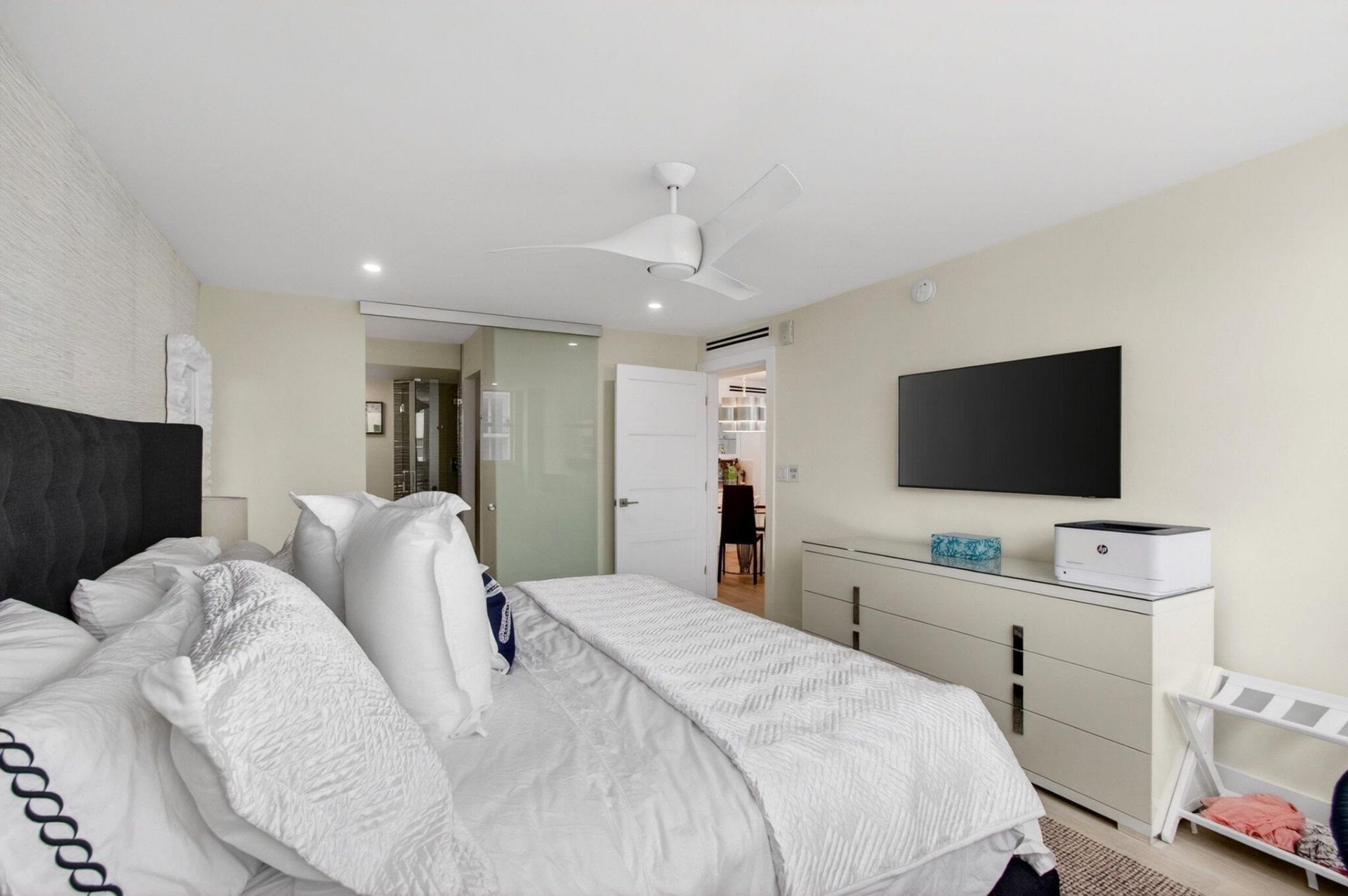 1236 Hillsboro Mile Hillsboro Mile, Unit 406, Hillsboro Beach, FL 33062 Photo
