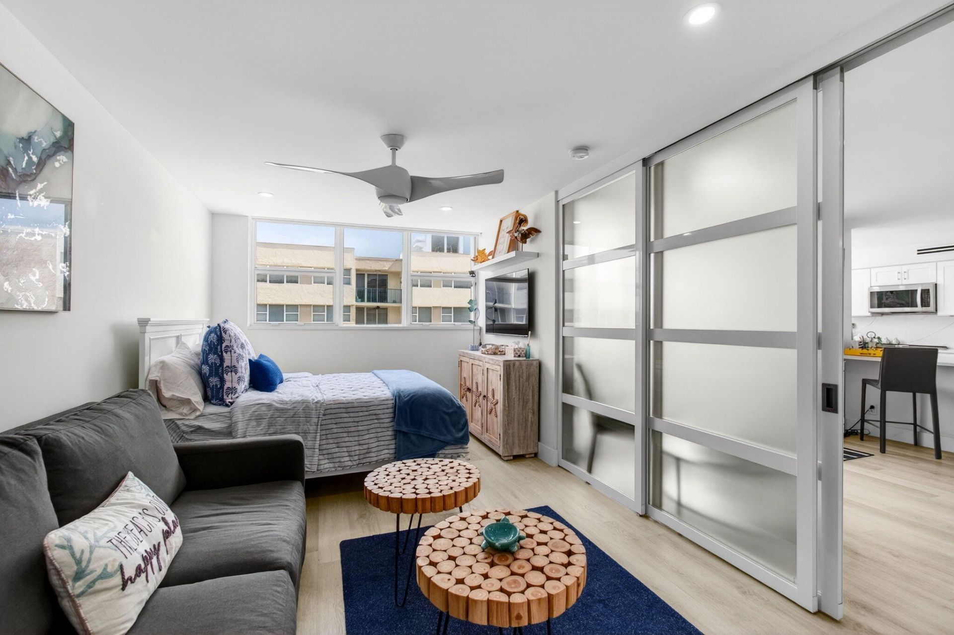 1236 Hillsboro Mile Hillsboro Mile, Unit 406, Hillsboro Beach, FL 33062 Photo
