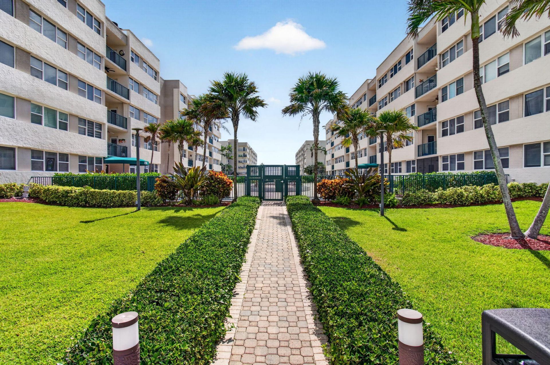 1236 Hillsboro Mile Hillsboro Mile, Unit 406, Hillsboro Beach, FL 33062 Photo