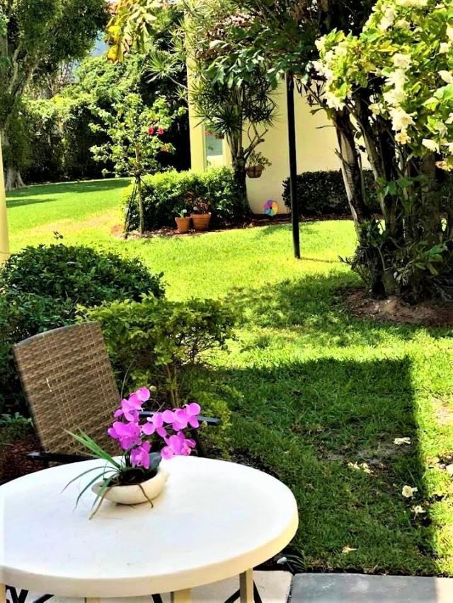 10 Colonial Club Drive, Unit 101, Boynton Beach, FL 33435 Photo