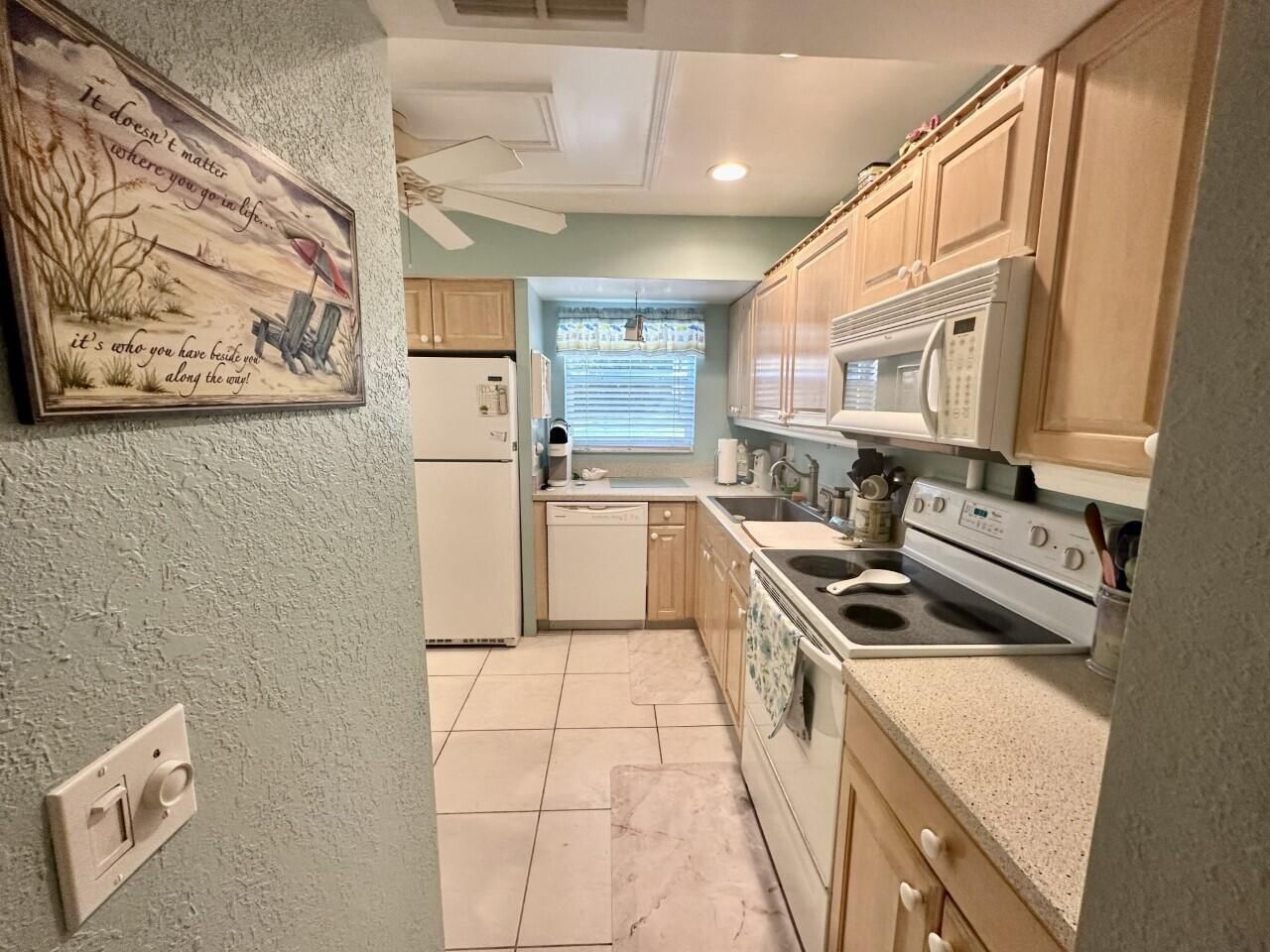 10 Colonial Club Drive, Unit 101, Boynton Beach, FL 33435 Photo