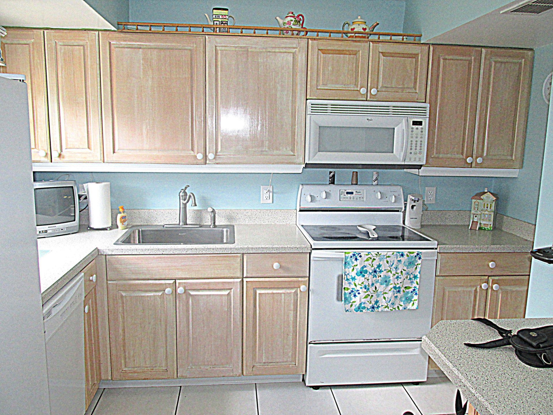 10 Colonial Club Drive, Unit 101, Boynton Beach, FL 33435 Photo