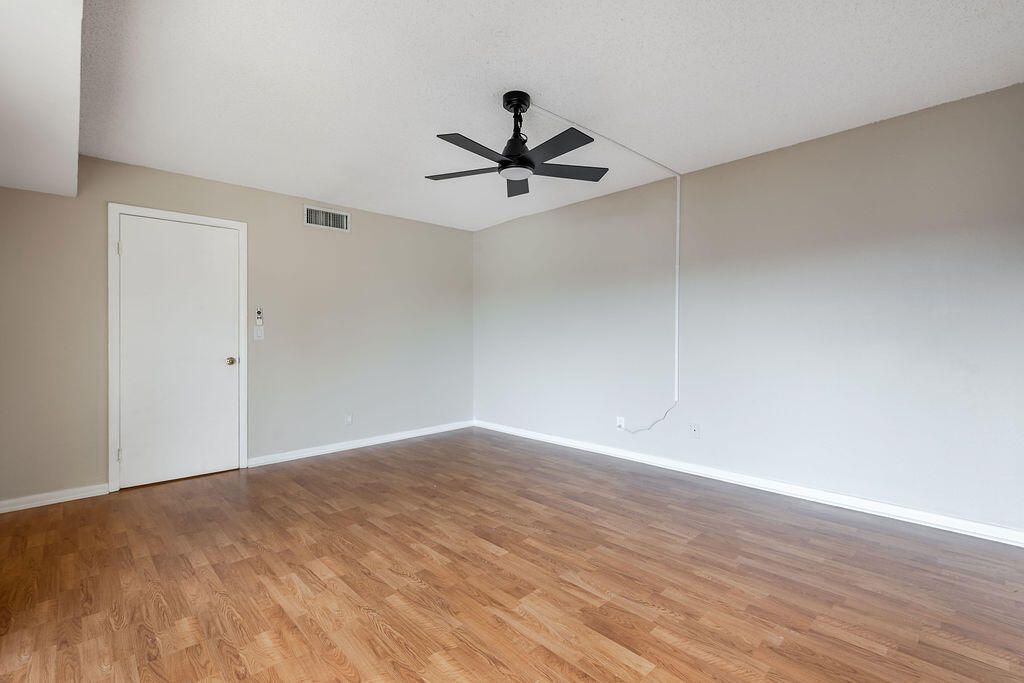 941 Springdale Circle, Palm Springs, FL 33461 Photo