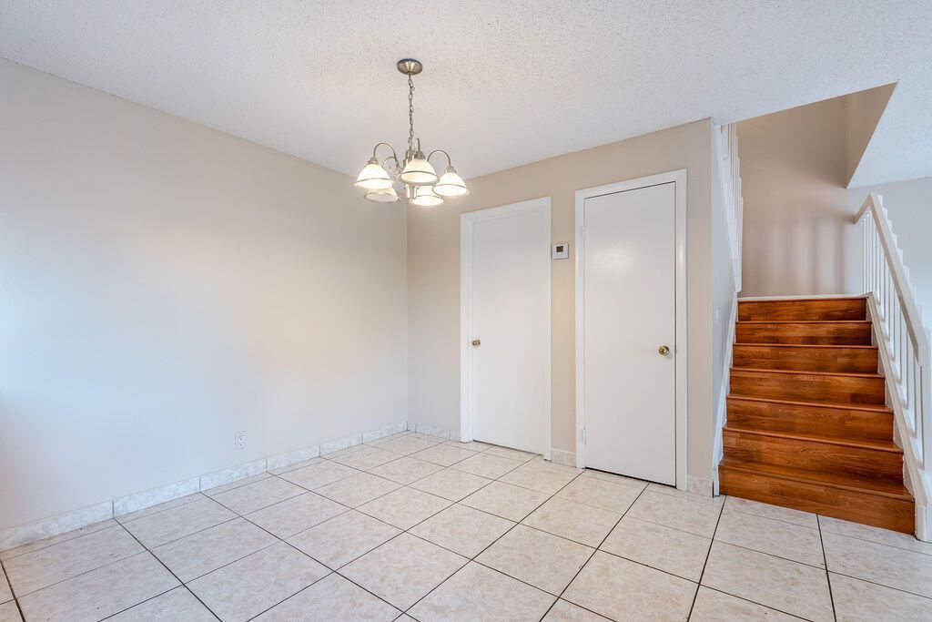 941 Springdale Circle, Palm Springs, FL 33461 Photo