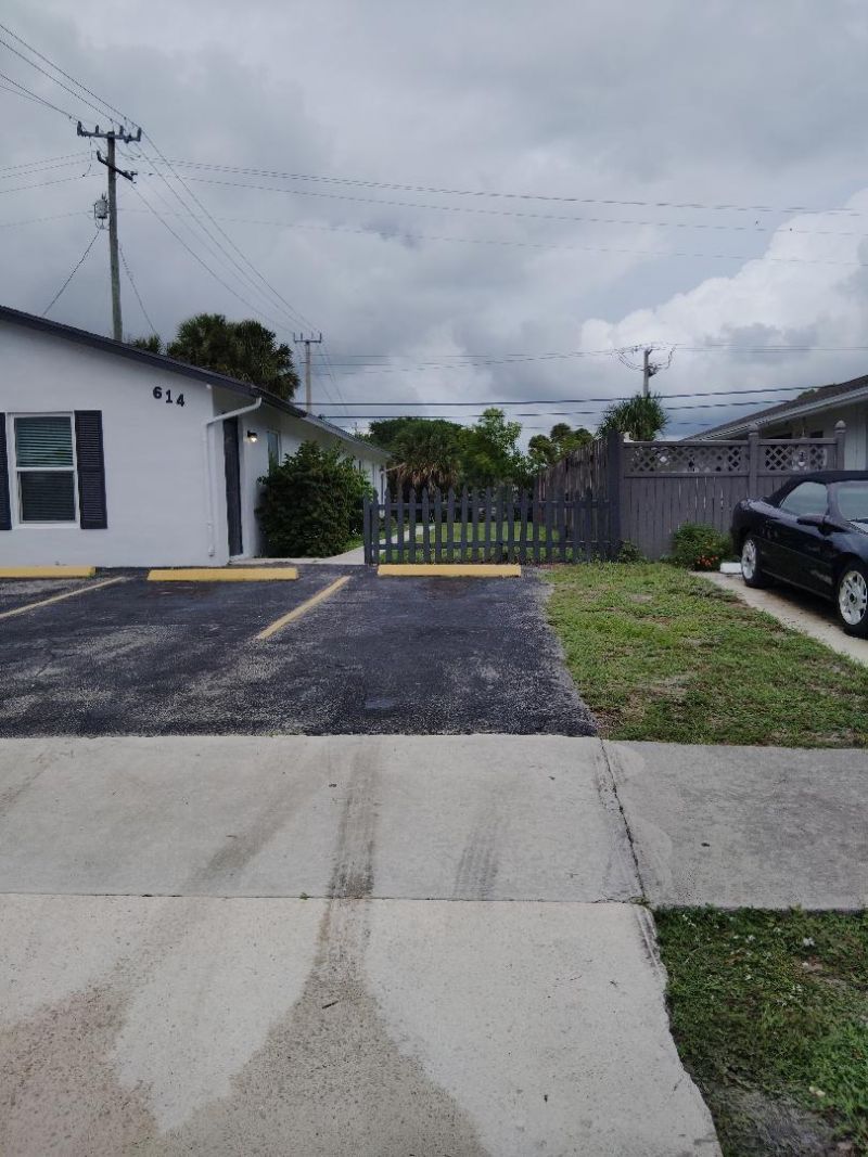 614 Holly Drive, Unit 1, Palm Beach Gardens, FL 33410 Photo